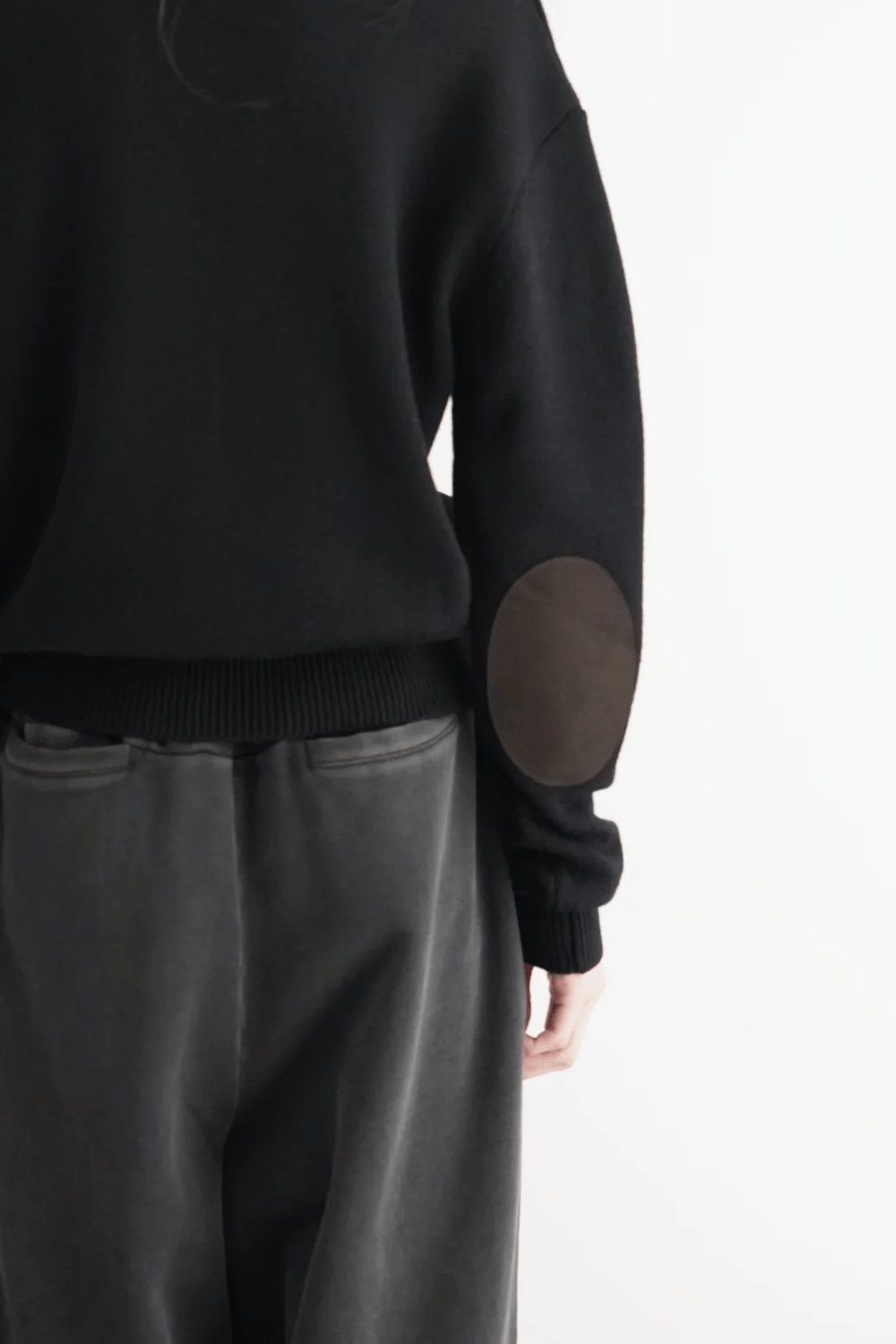 Elbo Jumper | Black