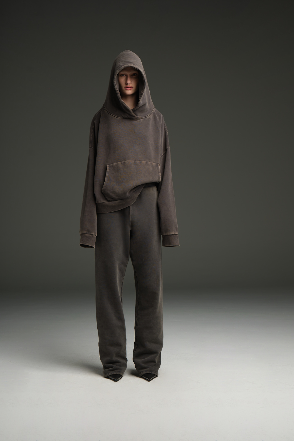 STRAIGHT LEG SWEATPANT | WASHED BLACK