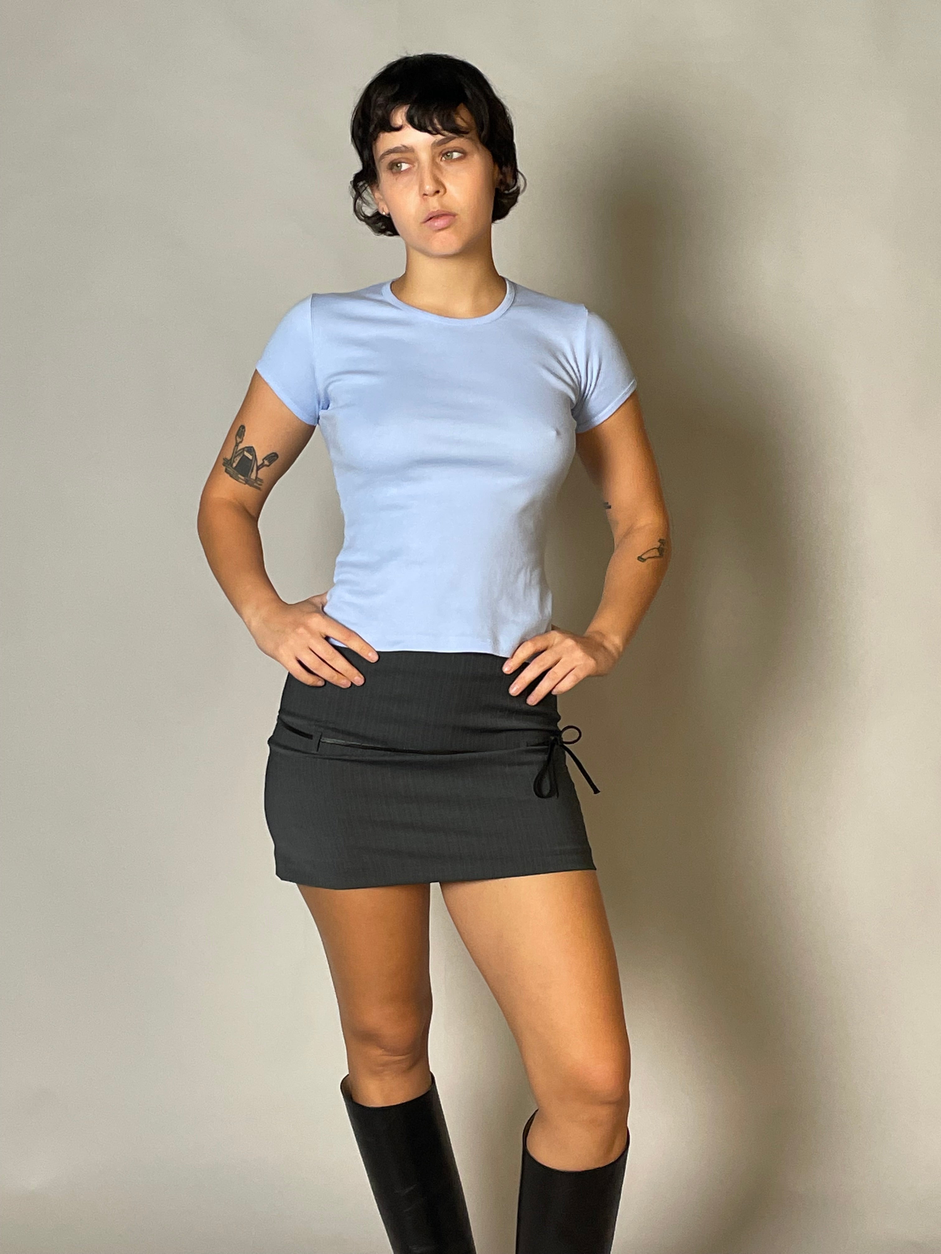 BELLEVUE TEE - BABY BLUE