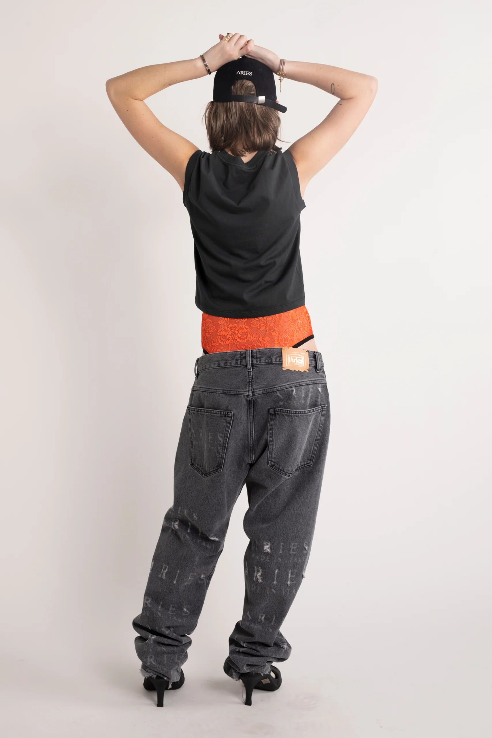 J&#39;ADORO ARIES SHRUNKEN VEST | INK