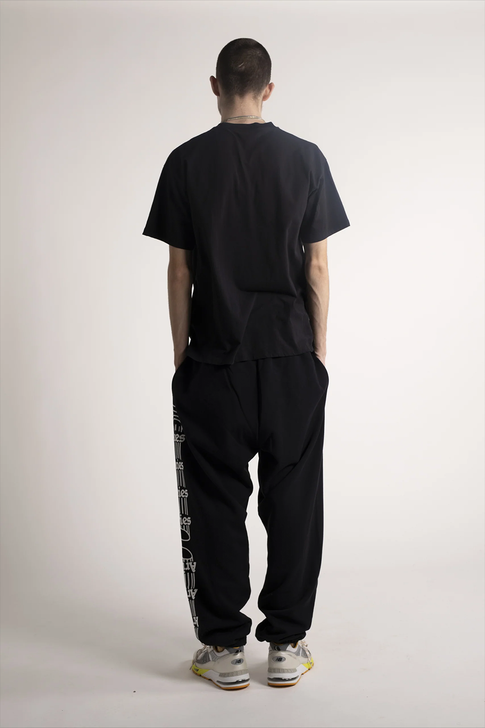 CONNECTING SS TEE - BLACK